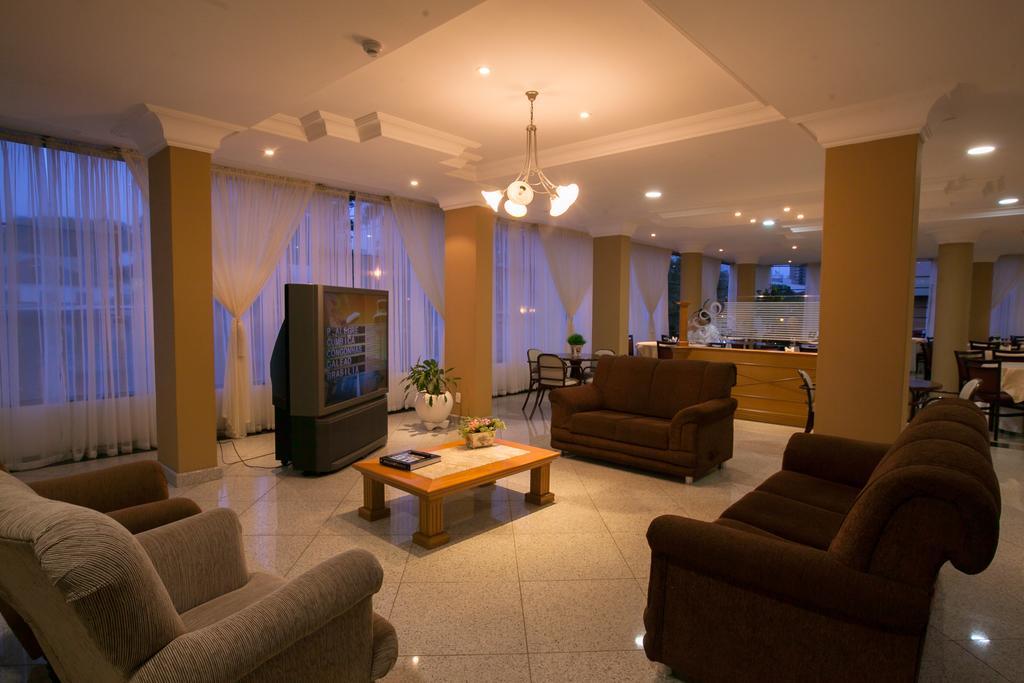 Grande Hotel גוארפואבה מראה חיצוני תמונה